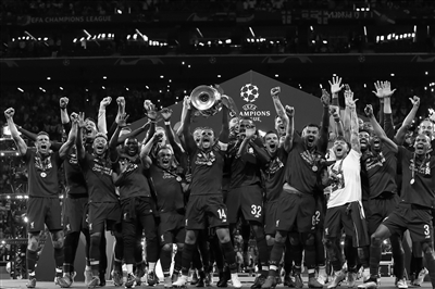 罗尔费斯：格里马尔多本不该踢那么多比赛，希望他能出战纽卡