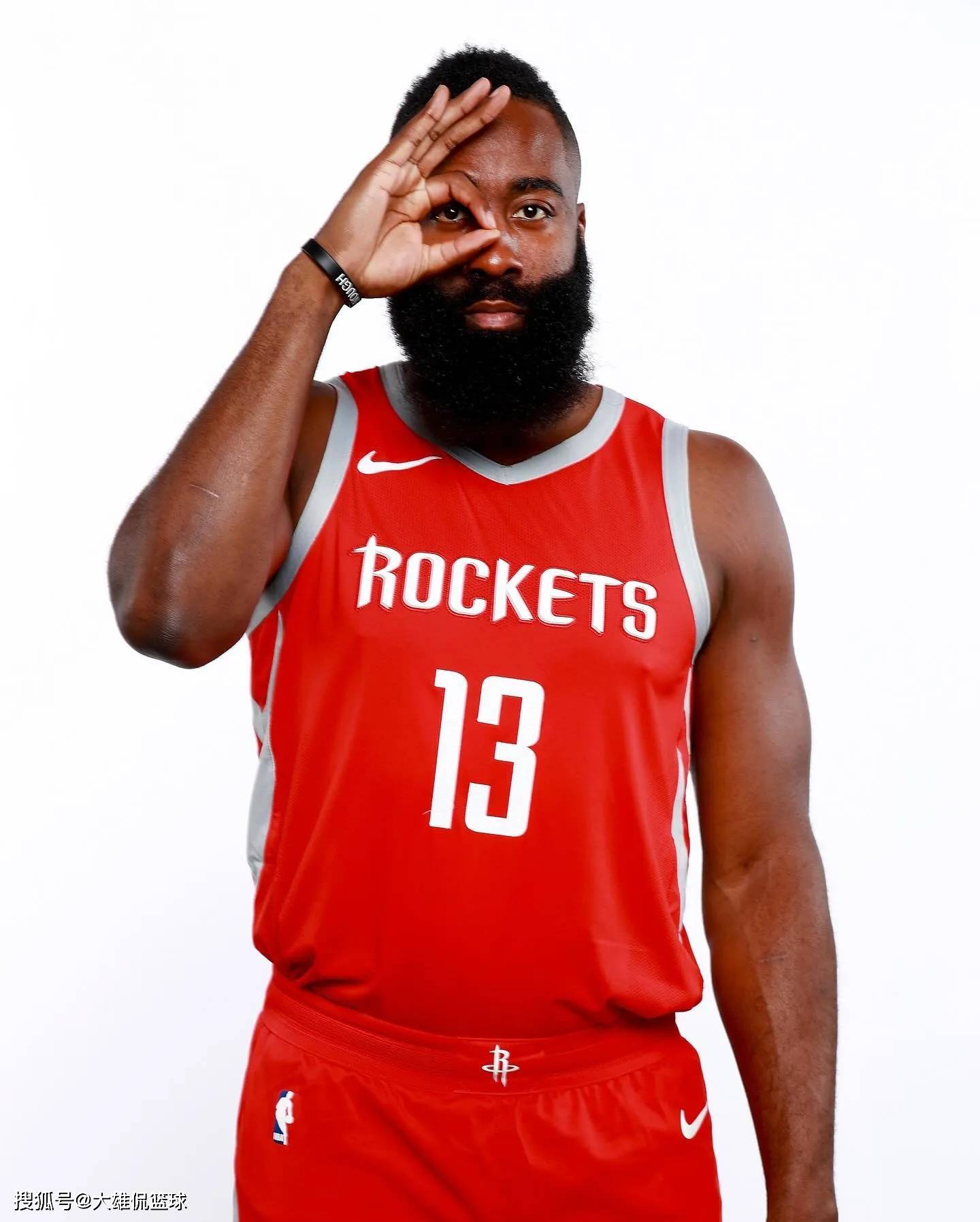 桑托斯主帅：计划内马尔能参加下轮巴甲，本轮他膝盖不适缺席（桑托斯主帅称内马尔膝盖不适缺席本轮，计划下轮出战巴甲）