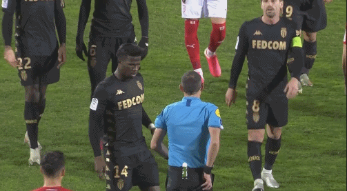 R.I.P.，哥伦比亚16岁小将在水坝游泳时溺亡，父亲为救他也不幸罹难