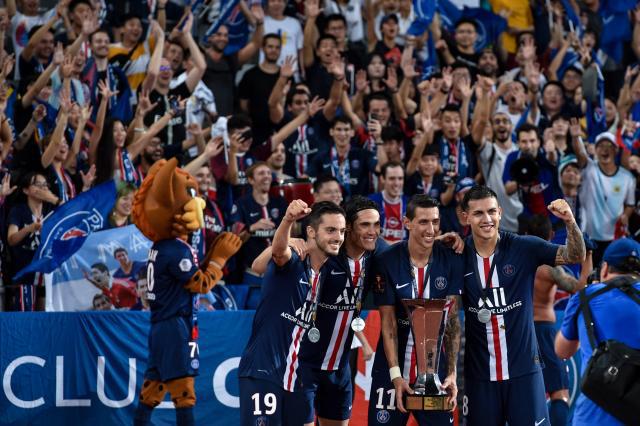 每体列足坛十大奇葩条款：博格坎普拒坐飞机；内马尔微笑条款（每体盘点足坛十大离奇条款：博格坎普拒乘飞机、内马尔微笑条款上榜）